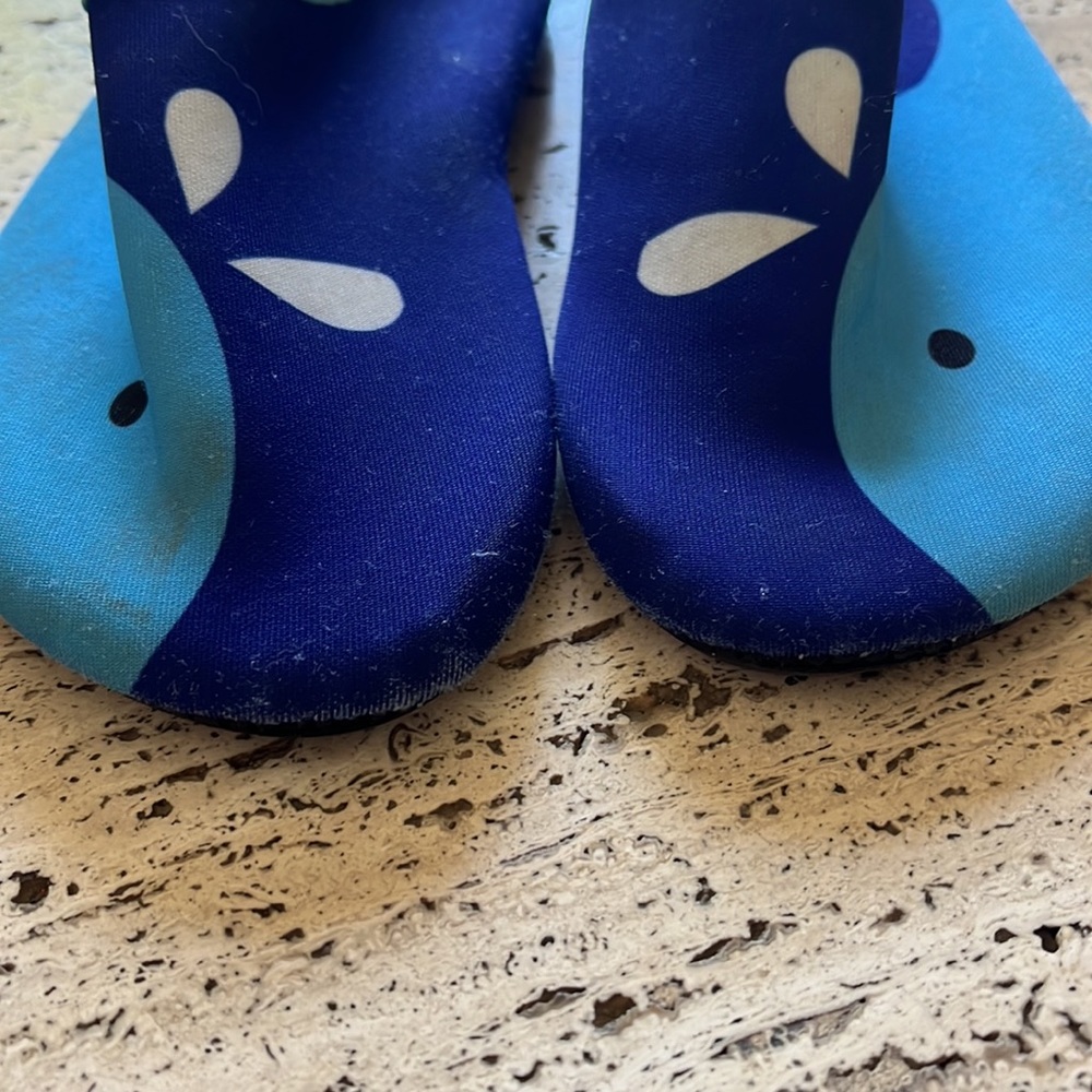 2 Pair Toddler Water Shoes - Picture 5 of 8